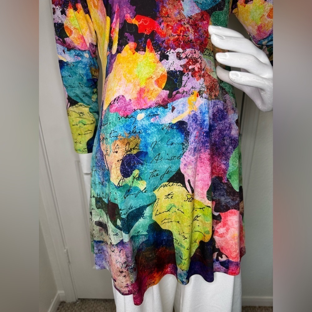 Amma Colorful Abstract Long Sleeve Tunic Size Medium. I#54 - Picture 5 of 9